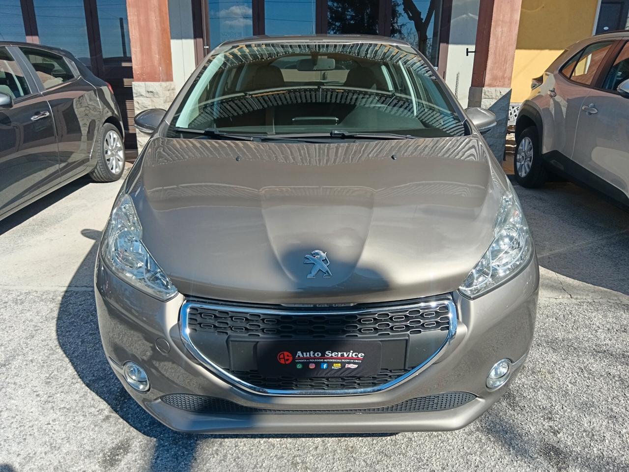 Peugeot 208 1.4 HDi 68CV 5P NEOPATENTATI