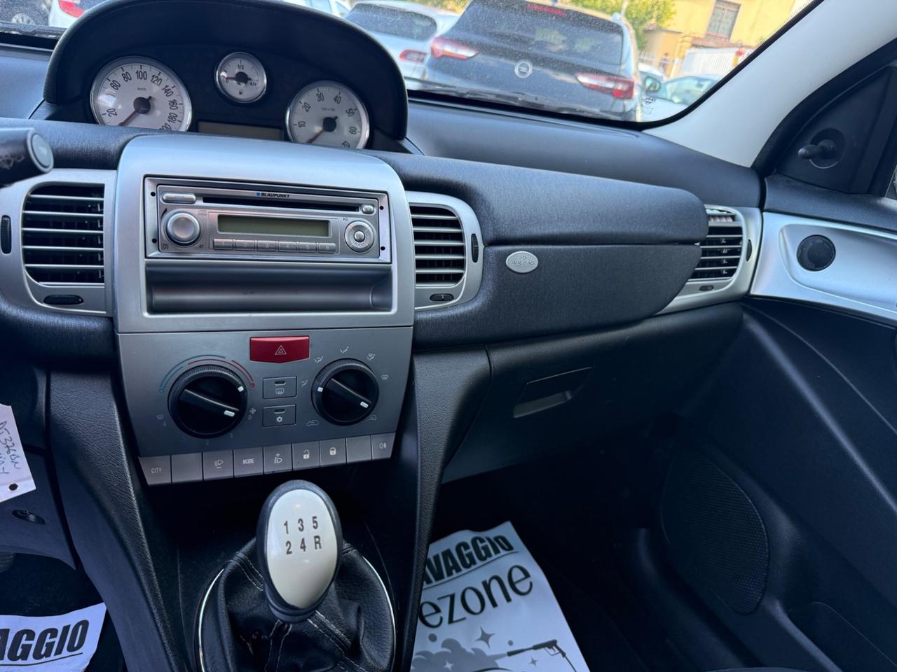 Lancia Ypsilon 1.2 Versus