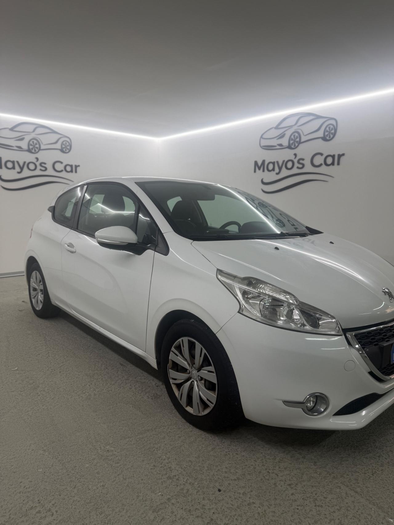 PEUGEOT 208 (anno 2015)