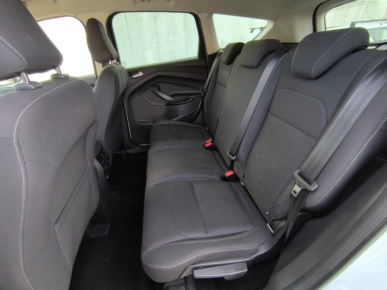 Ford Kuga 2.0 TDCI 120 CV Powershift Business 2019