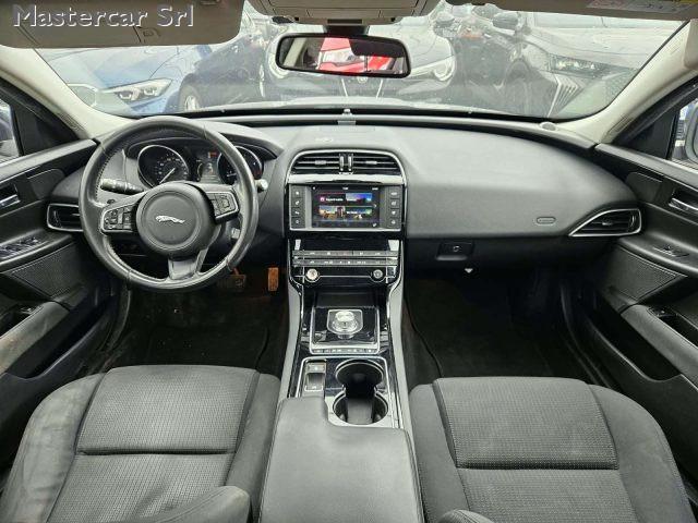 JAGUAR XE XE 2.0d Pure Business edition 180cv tg: FG873SR