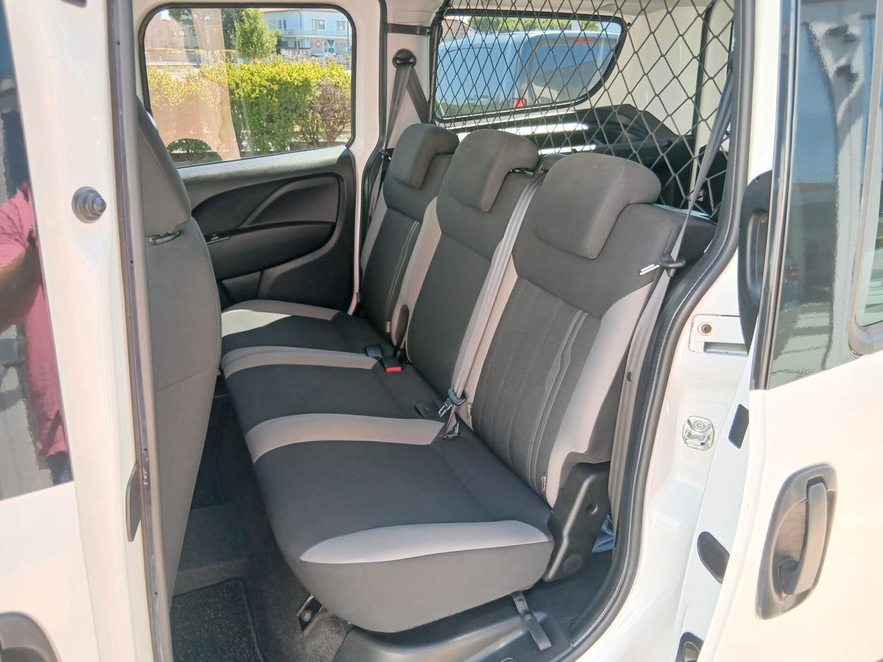 C320 - Fiat Doblò 1.6 Mtj 120cv Maxi Lounge (5 posti)