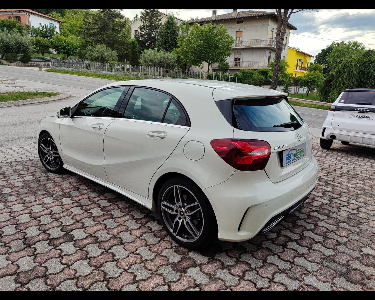 Mercedes-Benz Classe A (W176) - A 180 d Premium