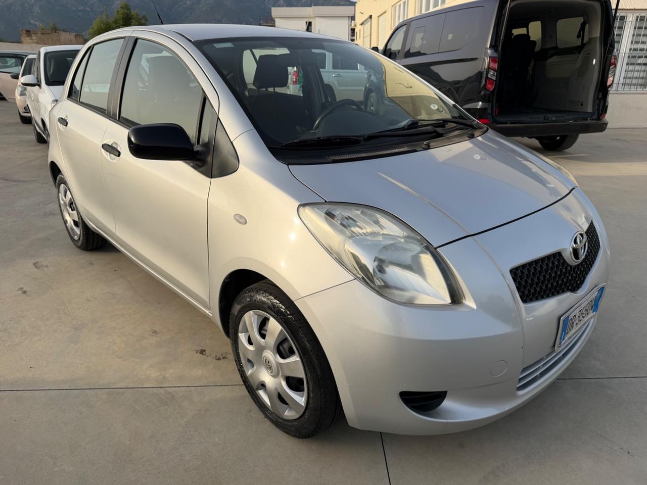 Toyota Yaris 1.0 5 porte “60 Mila Km”
