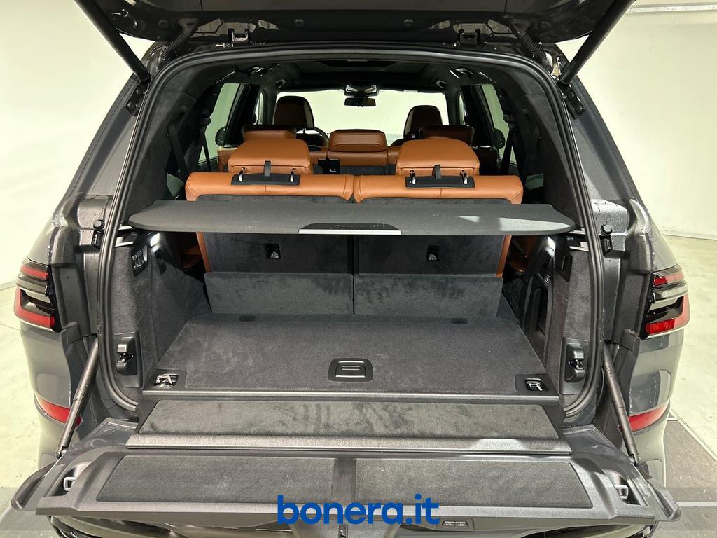 BMW X7 M 60 i Mild Hybrid 48V xDrive Steptronic