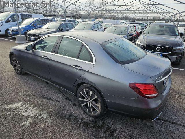 MERCEDES-BENZ E 220 E 220 d Business Sport 4matic auto - GA136NL