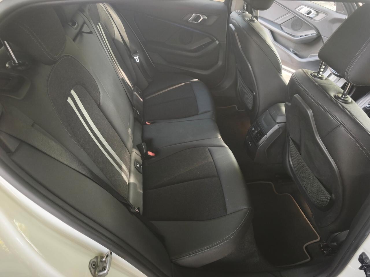 Bmw serie 1 116d 5p. Msport