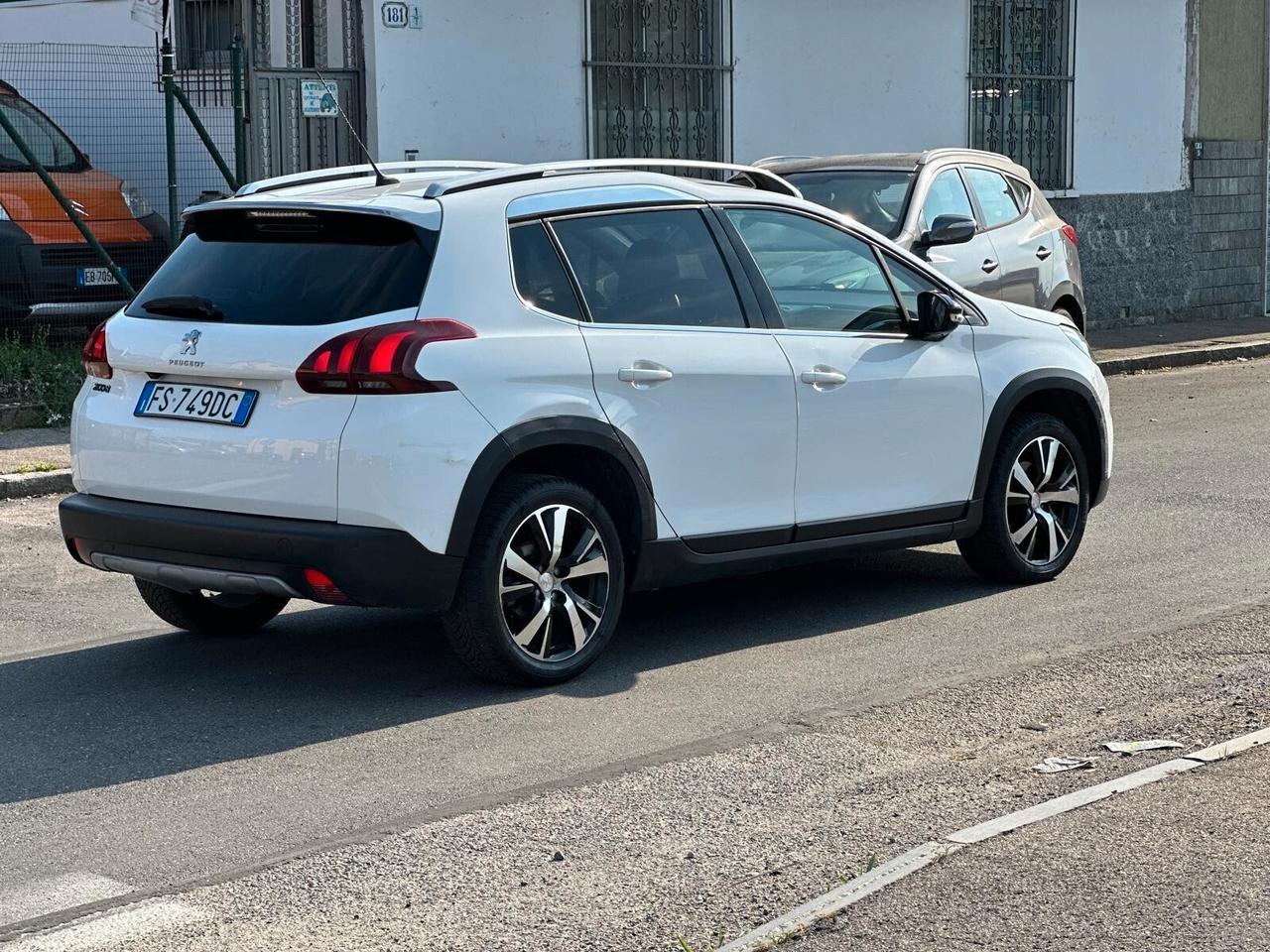 Peugeot 2008 PureTech Turbo 110 S&S Black Matt