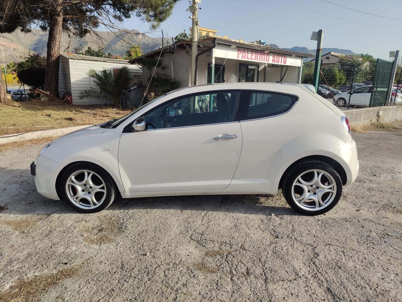 Alfa Romeo MiTo 1.3 JTDm-2 85 CV S&S Distinctive Sport Pack