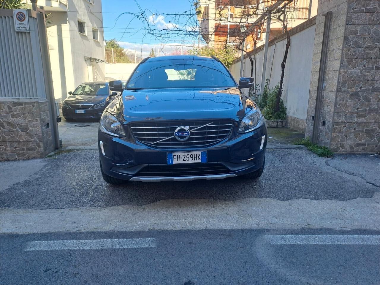 Volvo XC 60 cambio manuale unico proprietario