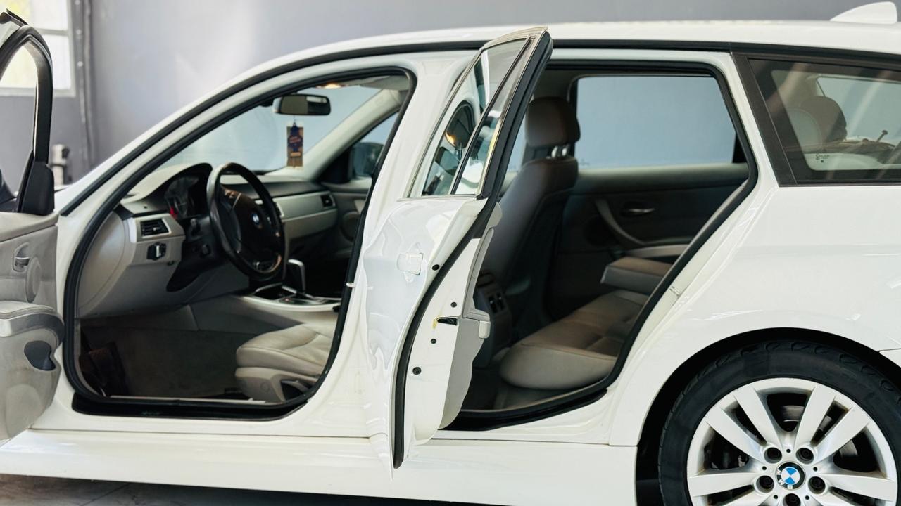 Bmw 320 320d cat Touring Attiva