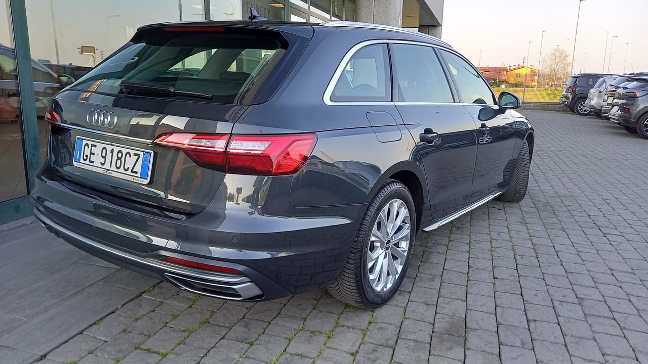 Audi A4 Avant 35 TDI/163 CV S tronic Business Advanced