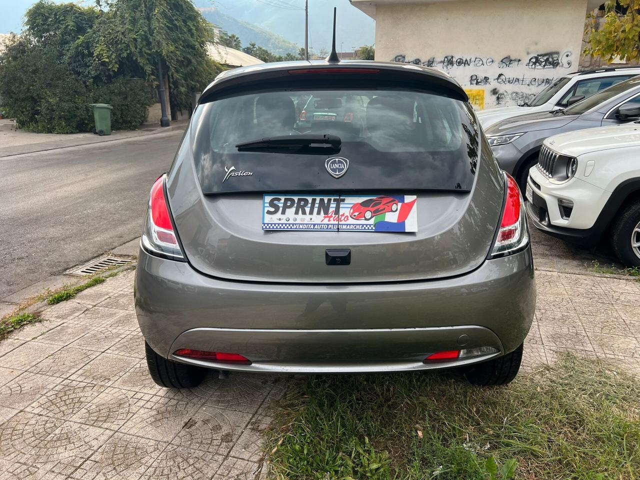 Lancia Ypsilon 1.0 FireFly 5 porte S&S Hybrid Ecochic Gold