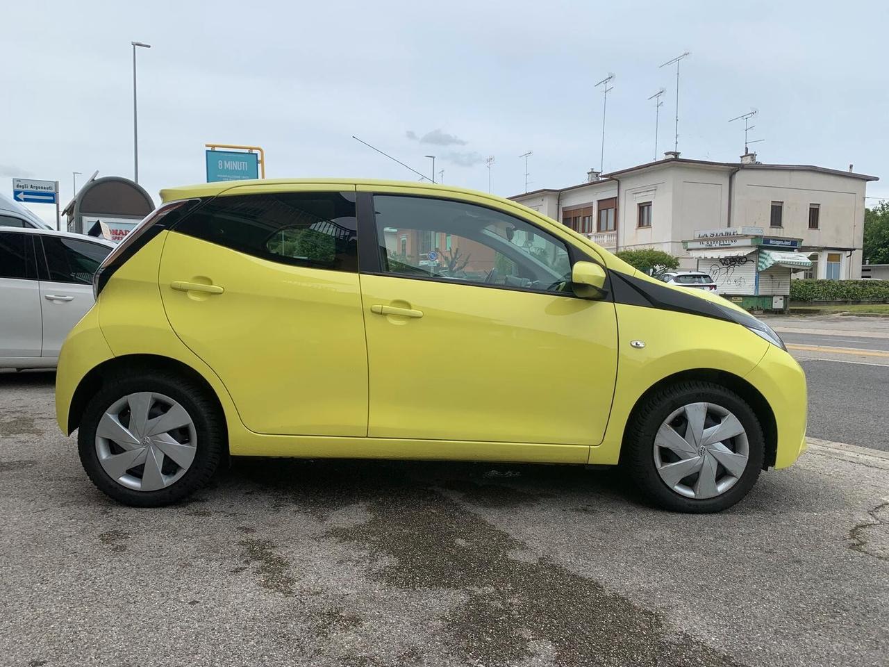 Toyota Aygo 1.0 VVT-i 69 CV 5p Neopat. Unicoprop.