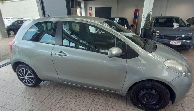 TOYOTA Yaris 1.3 3 porte