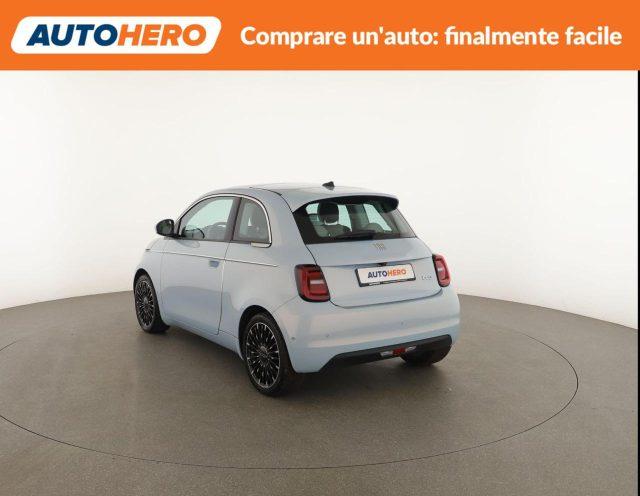 FIAT 500e Berlina 42 kWh La Prima