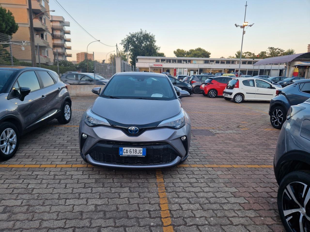 Toyota C-HR 1.8 Hybrid E-CVT Active