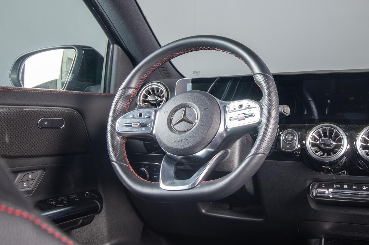 Mercedes-Benz GLA 180 Premium Amg Auto 136 Cv