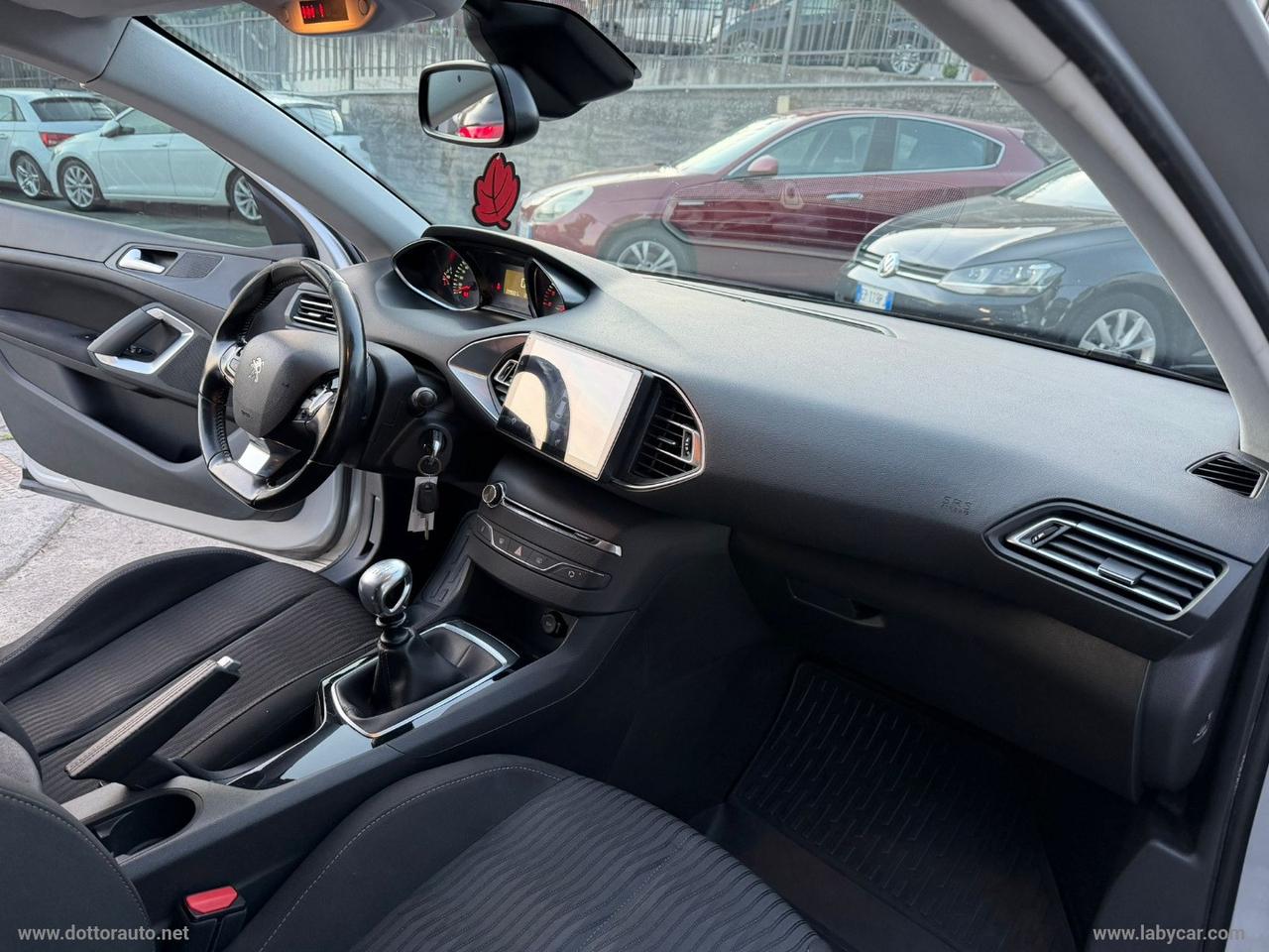 PEUGEOT 308 BlueHDi 120 S&S Allure