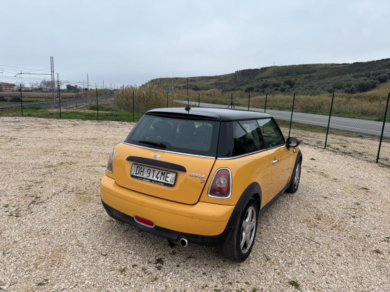 Mini 1.6 16V Cooper Diesel 190.000 PERMUTE