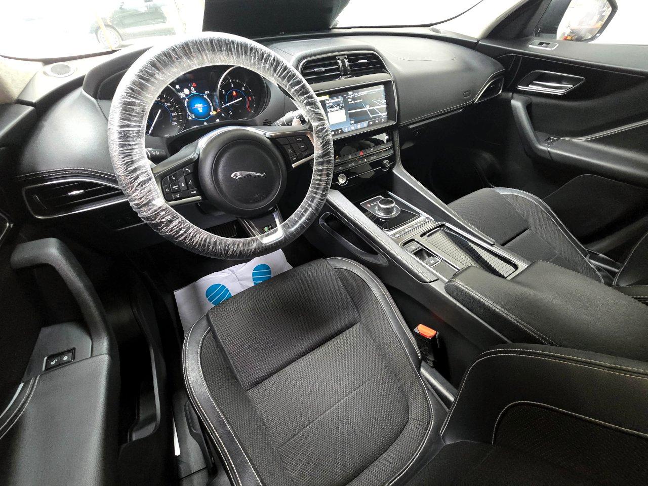 Jaguar F-Pace 2.0D R-SPORT AWD 180CV EURO6D AUTOMATICA MY19