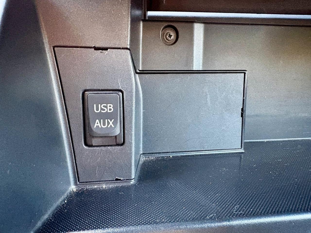 Toyota Auris 5 Porte Auris 5p 1.3 dual Sol FL