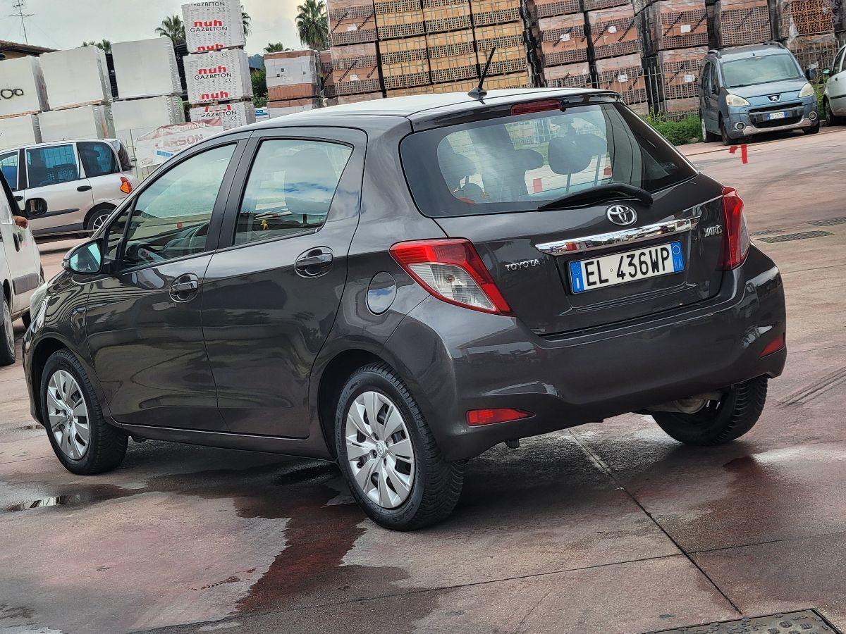 TOYOTA - Yaris - 1.0 3 porte Lounge