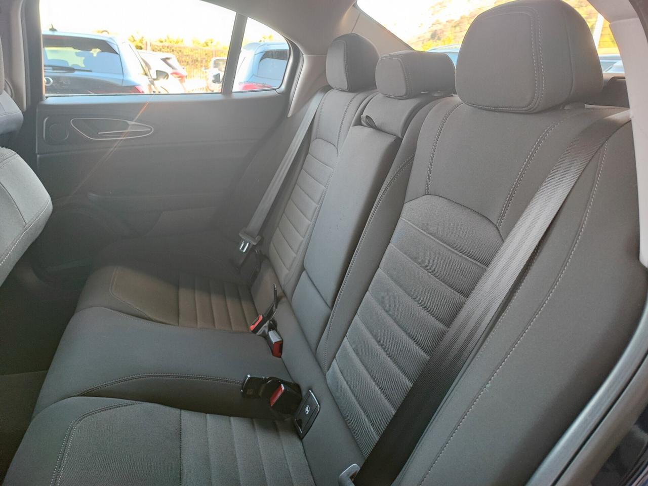 Alfa Romeo Giulia 2.2 Turbodiesel 136 CV AT8