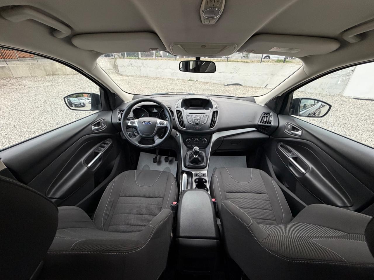 Ford Kuga 2.0 TDCI 140 CV 4WD Titanium