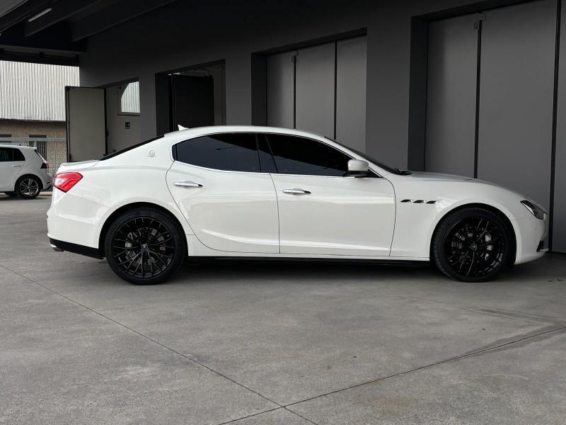 Maserati Ghibli 3.0 V6 ds 275cv auto