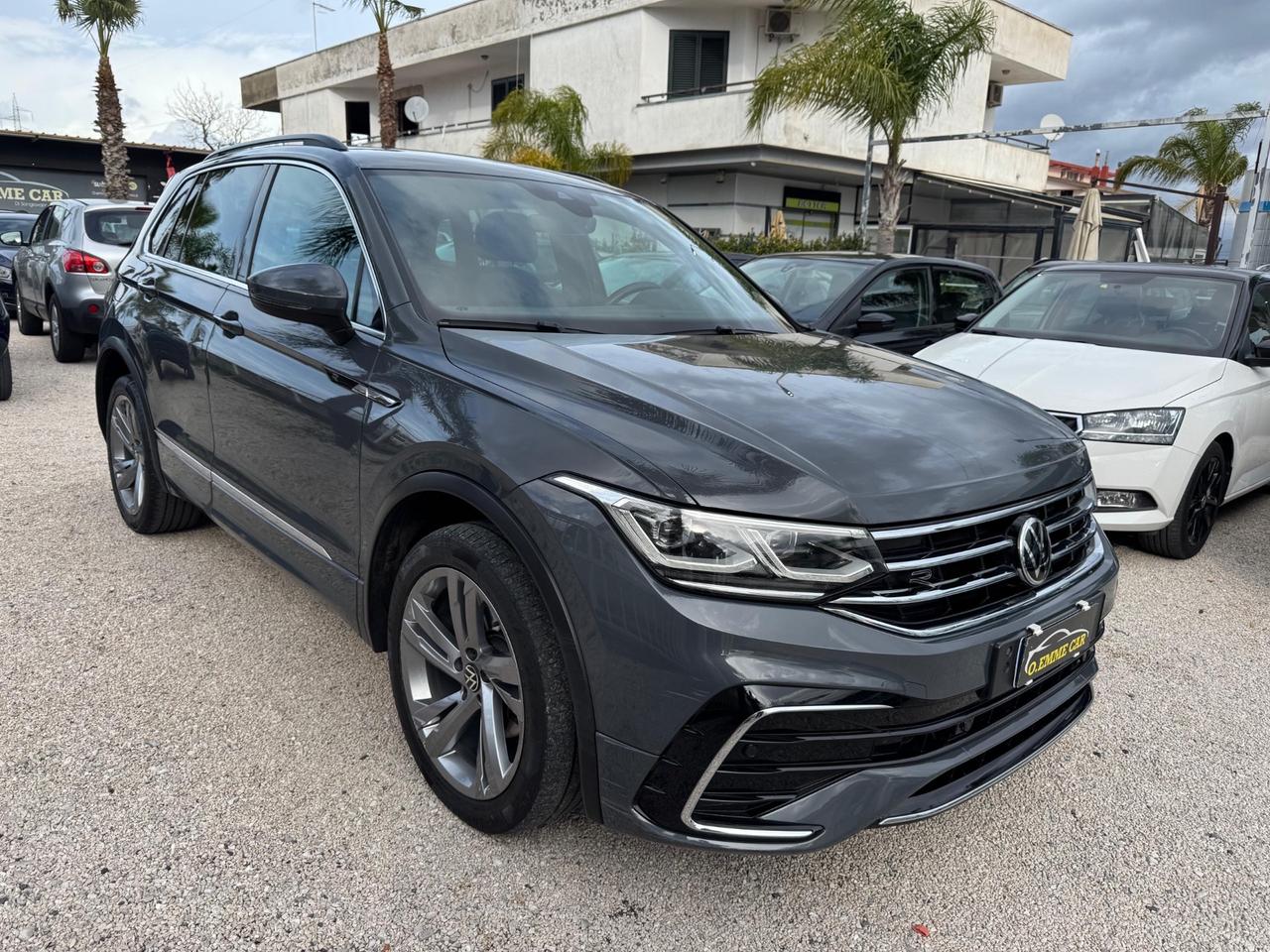 VW TIGUAN 2.0 150 DSG R LINE 4MOTION STUPENDA