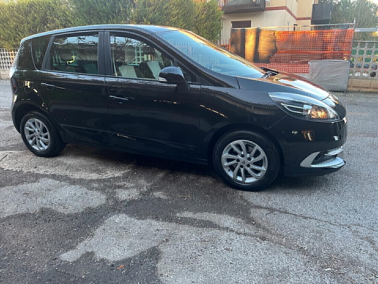 Renault Scenic 1.5dCI xmod Usato Garantito