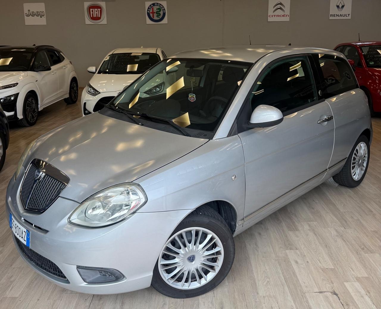 Lancia Ypsilon 1.4 Platino Ecochic GPL