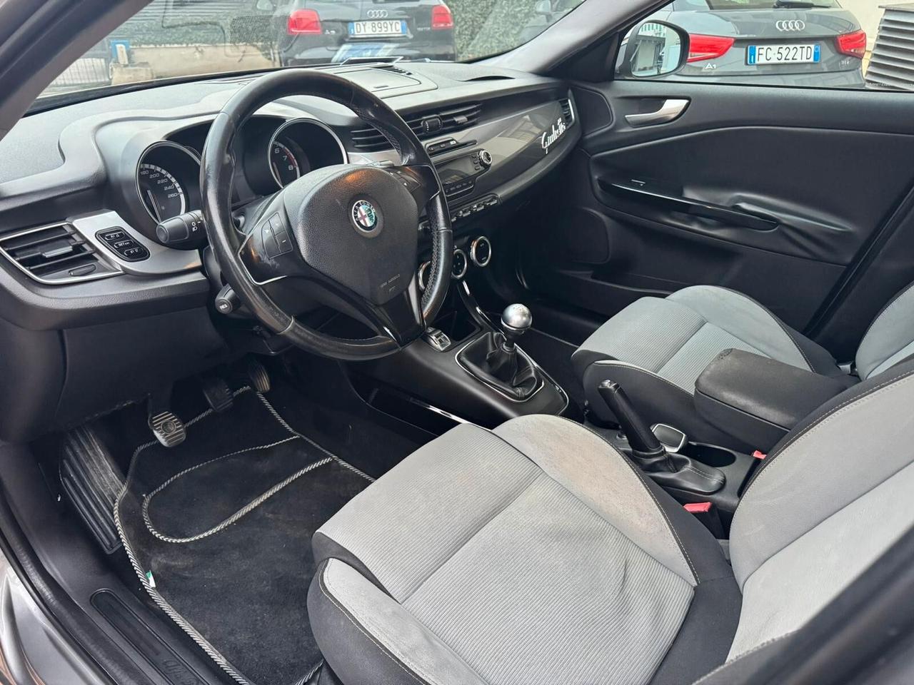 Alfa Romeo Giulietta Distinctive