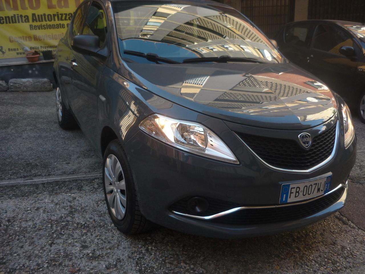Lancia Ypsilon 0.9 TwinAir 85 CV 5 porte Metano Ecochic Gold
