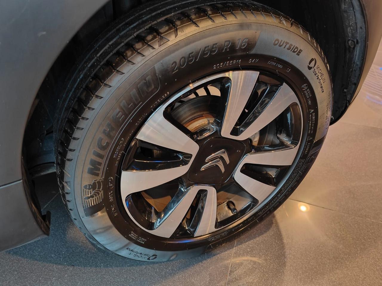 Citroen C3 PureTech 110 S&S Elle