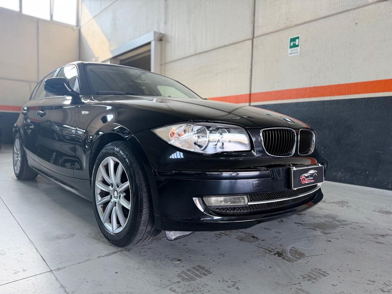 Bmw 118 118d 2.0 143CV cat 5 porte Attiva NEOPATENTATI