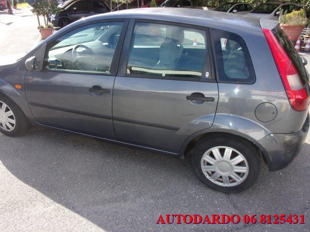 FORD Fiesta 1.2 16V 5p. Ambiente