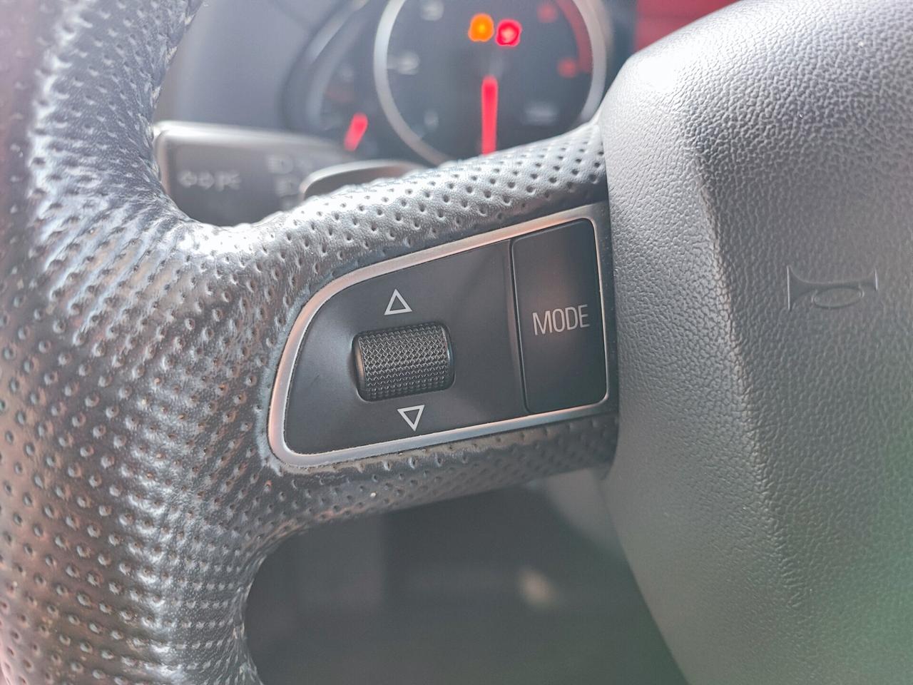 Audi Q5 2.0 TDI 170 CV quattro S tronic SLINE