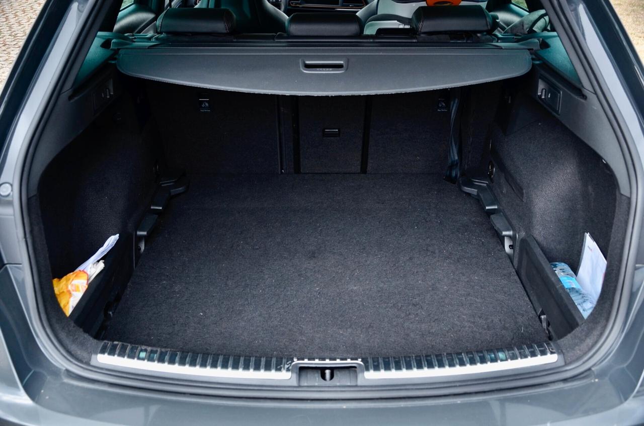 SEAT LEON ST 2.0 TSI CUPRA R 4DRIVE 300cv DSG, UFF ITALIANA, SERVICE UFF SEAT, EURO 6D, SCARICO, FARI LED, PADDLE, NAVI, PERMUTE