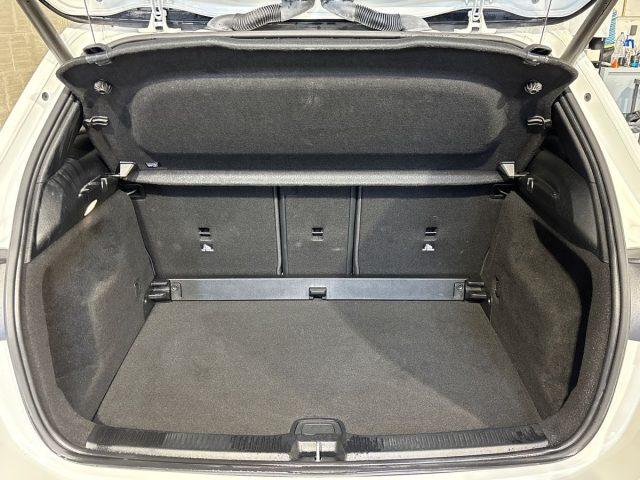 MERCEDES-BENZ B 180 d Automatic AMG Line Premium