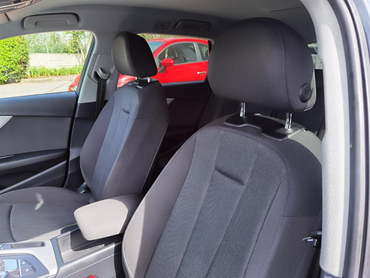 Audi A4 Avant 35 TDI S tronic Business Advanced