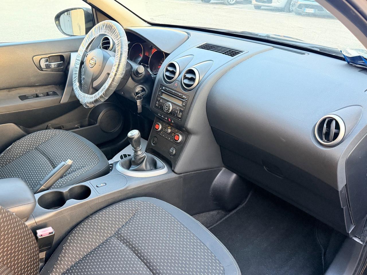 Nissan Qashqai 1.5 dCi Tekna 106CV Neopatentati