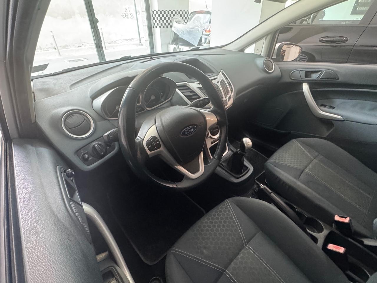 Ford Fiesta 1.2 82CV 3 porte Titanium