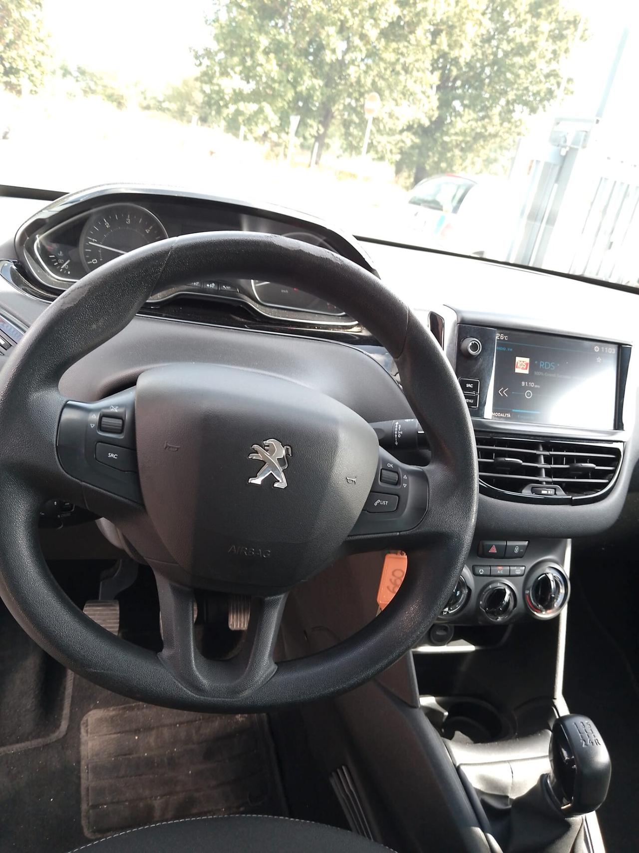 Peugeot 208 BlueHDi 100 5 porte Allure