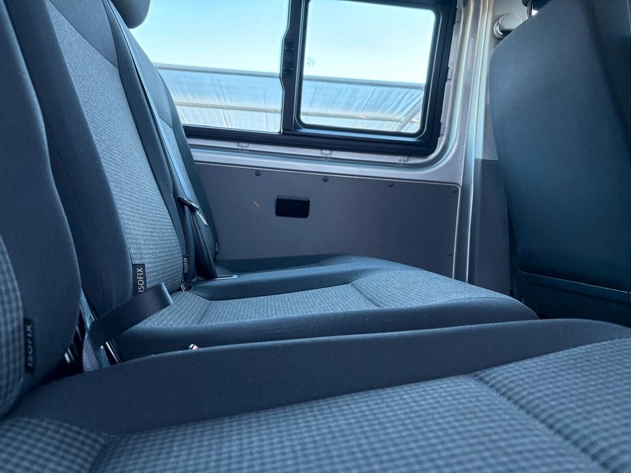 Volkswagen Transporter 2.0 TDI PC Kombi 9 posti Business