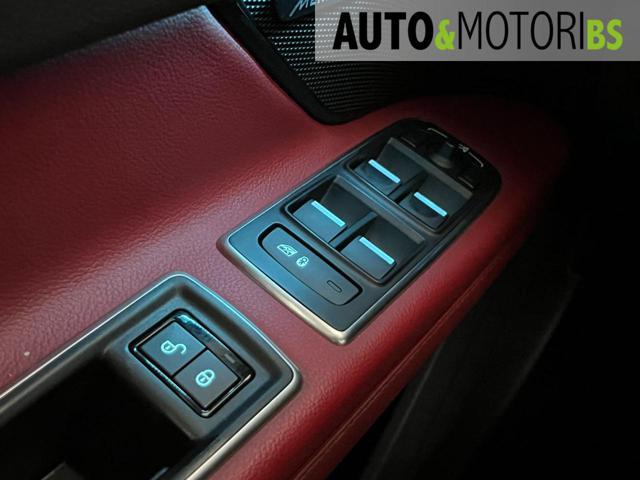 JAGUAR XF 2.0 D 180 CV aut. R-Sport