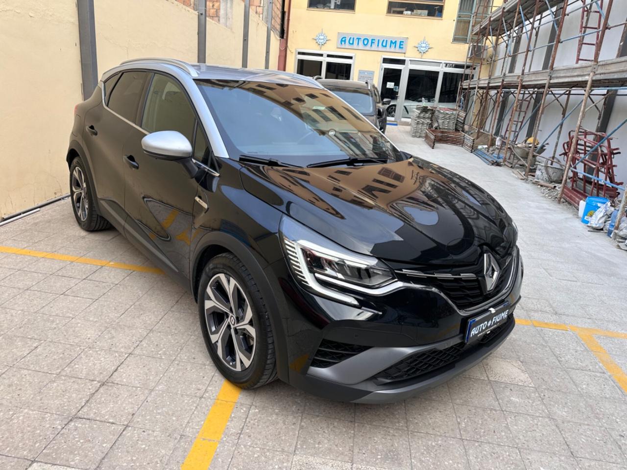 Renault Captur Hybrid E-Tech 145 CV RS Line