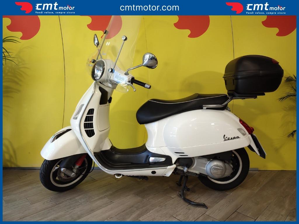 Vespa GTS 300 - 2011