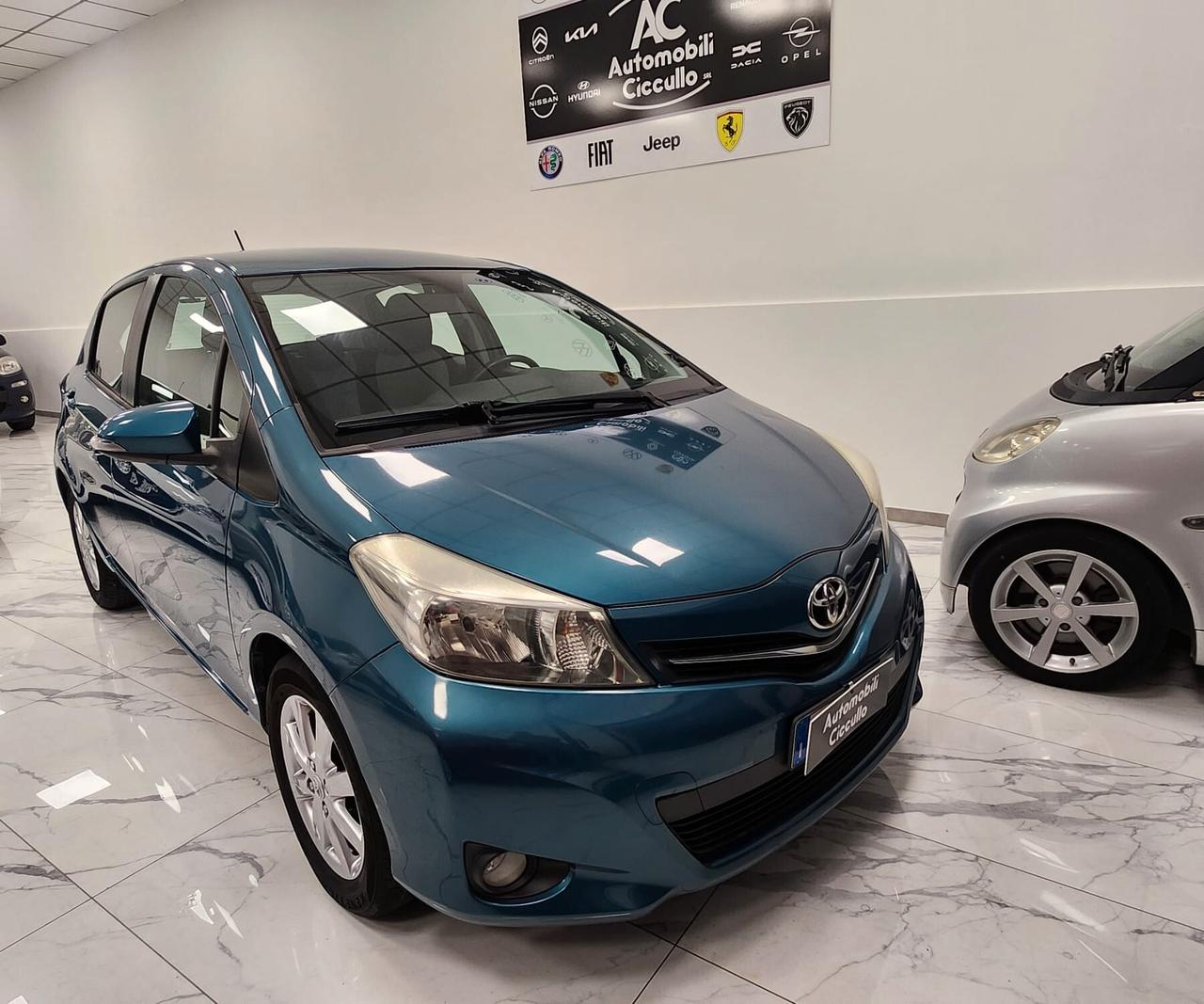 Toyota Yaris 1.3 5 porte Lounge